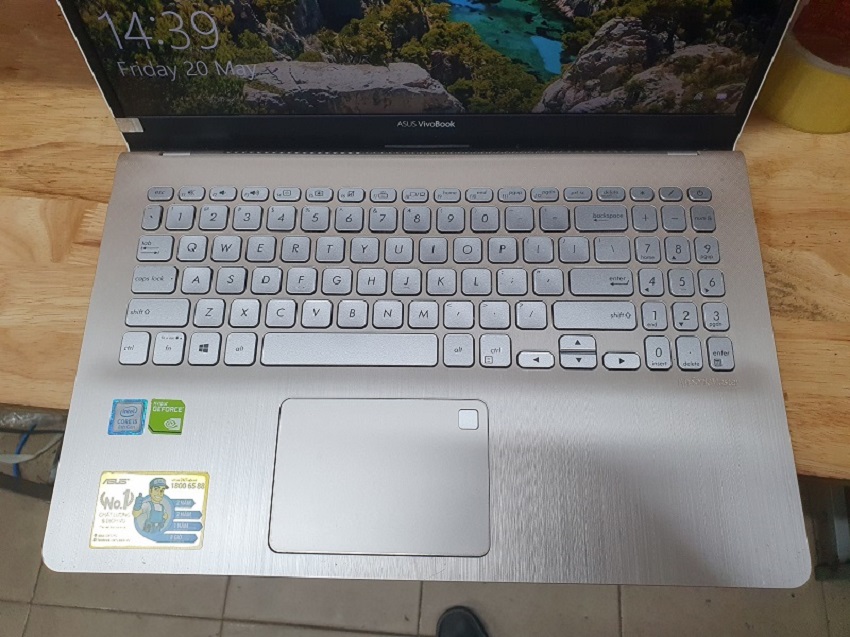 Asus VivoBook S530